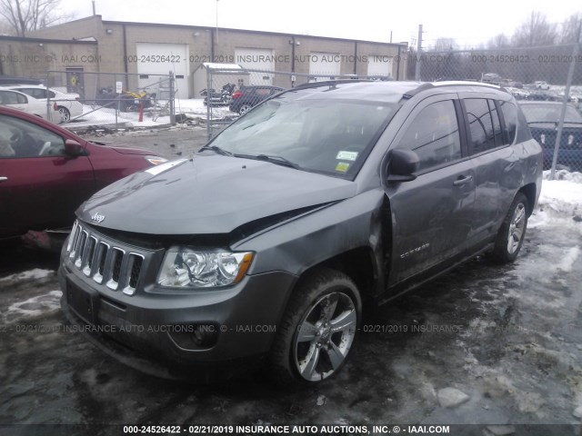 1C4NJDBB6DD156258 - 2013 JEEP COMPASS SPORT GRAY photo 2