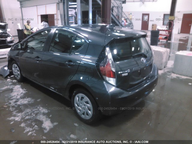 JTDKDTB32G1122062 - 2016 TOYOTA PRIUS C GRAY photo 3