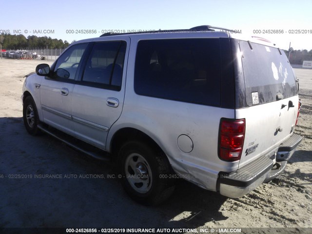 1FMRU1568YLB96404 - 2000 FORD EXPEDITION XLT SILVER photo 3