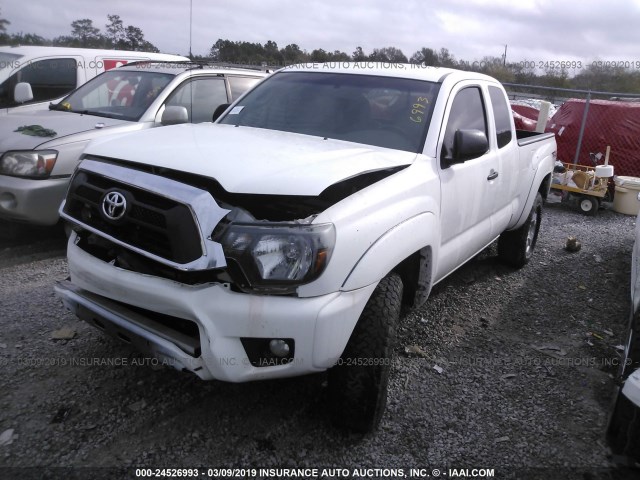 5TFUU4EN1FX137062 - 2015 TOYOTA TACOMA ACCESS CAB/TRD PRO WHITE photo 2