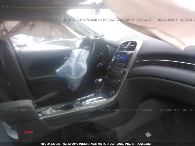 1G11B5SA7DF264426 - 2013 CHEVROLET MALIBU LS WHITE photo 5