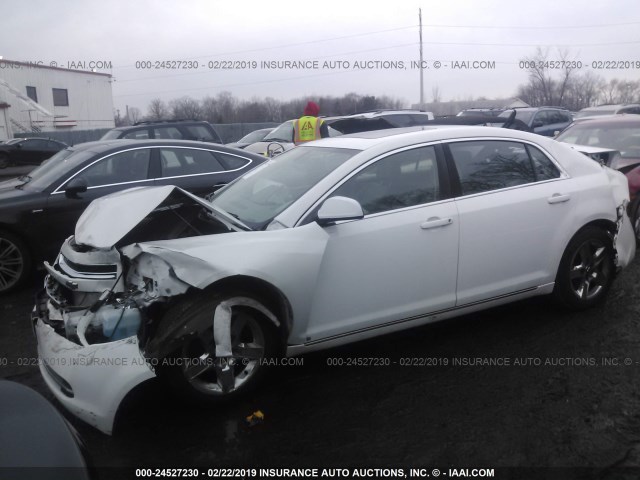 1G1ZH57BX9F240308 - 2009 CHEVROLET MALIBU 1LT WHITE photo 2