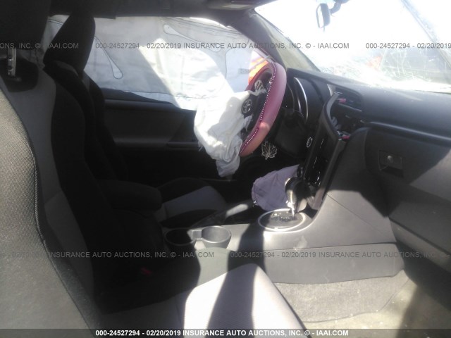 JTKJF5C77GJ017254 - 2016 TOYOTA SCION TC WHITE photo 5