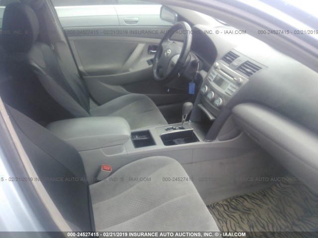 4T1BE46K29U887547 - 2009 TOYOTA CAMRY SE/LE/XLE 蓝色 照片 5