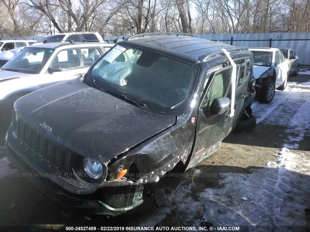 ZACCJBCT3GPD01569 - 2016 JEEP RENEGADE TRAILHAWK BLACK photo 2