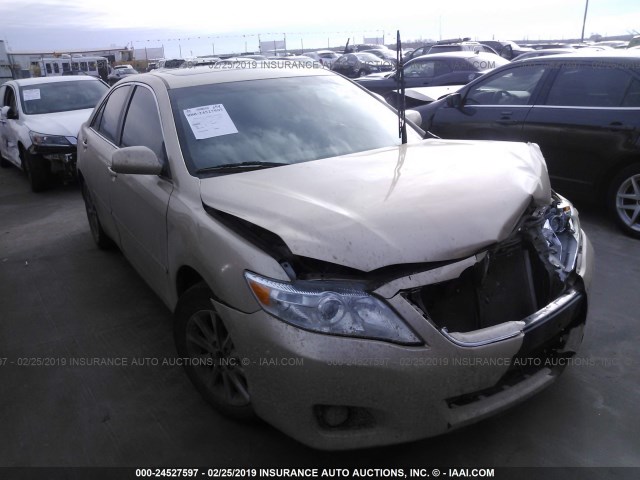 4T1BK3EK8BU118349 - 2011 TOYOTA CAMRY SE/LE/XLE GOLD photo 1