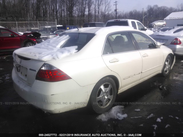 JHMCN36457C000450 - 2007 HONDA ACCORD HYBRID WHITE photo 4