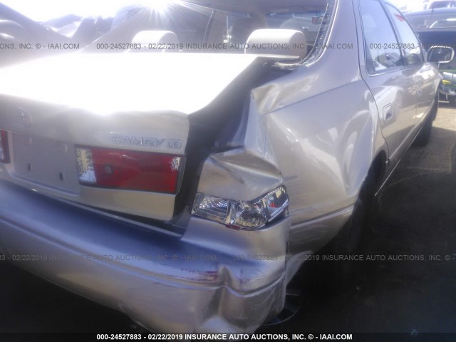 JT2BG22K810544478 - 2001 TOYOTA CAMRY CE/LE/XLE 金色 照片 6