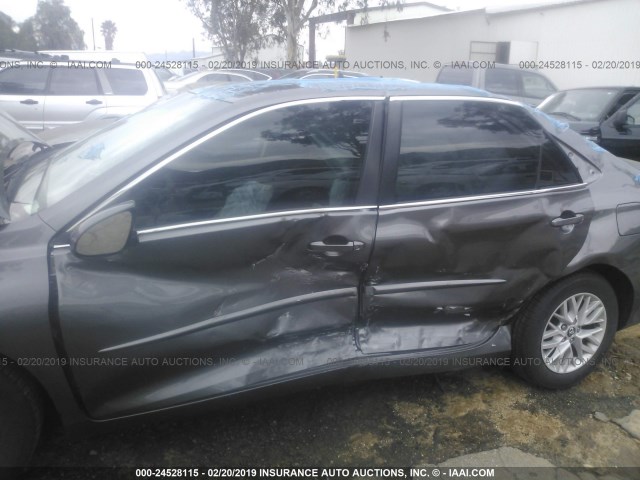 4T4BF1FK6GR534176 - 2016 TOYOTA CAMRY LE/XLE/SE/XSE GRAY photo 6