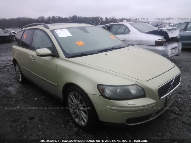 YV1MJ682X52109112 - 2005 VOLVO V50 T5 GREEN photo 1