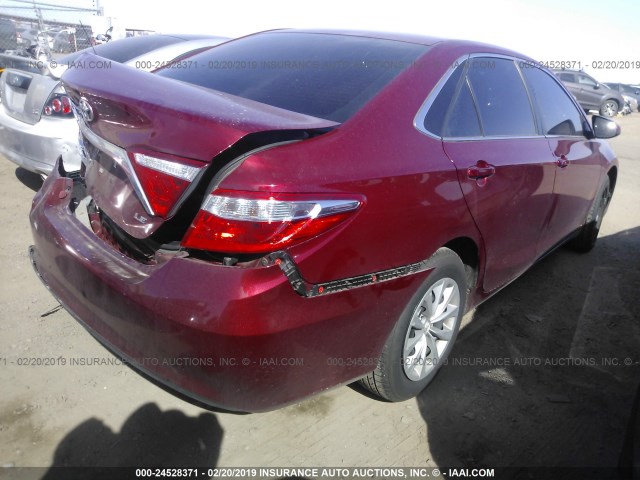 4T1BF1FKXHU651626 - 2017 TOYOTA CAMRY LE/XLE/SE/XSE MAROON photo 4