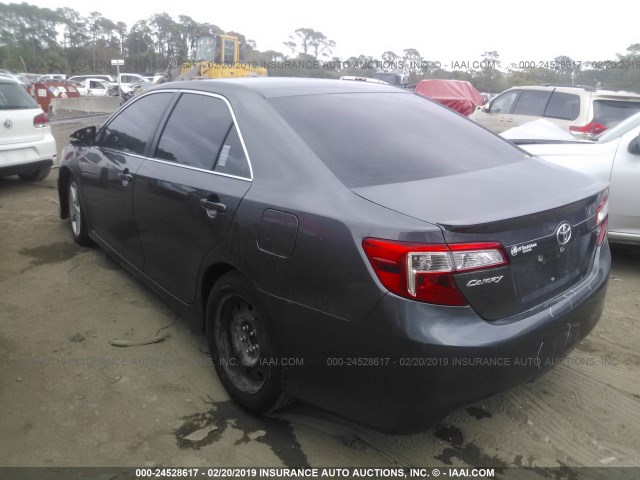 4T1BF1FK8DU296952 - 2013 TOYOTA CAMRY L/SE/LE/XLE 灰色 照片 3