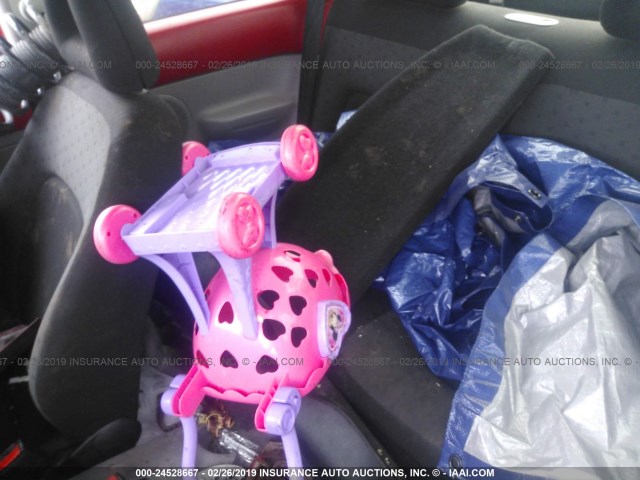 3VWBB61C9WM001925 - 1998 VOLKSWAGEN NEW BEETLE წითელი ფოტო 8