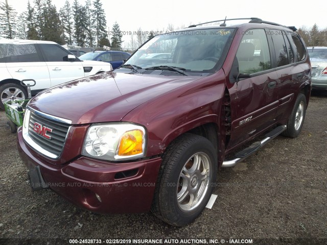 1GKDT13S052118433 - 2005 GMC ENVOY MAROON photo 2