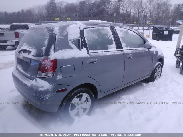 KL1TD66608B192544 - 2008 CHEVROLET AVEO LS GRAY photo 4