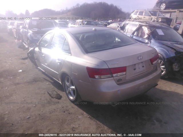 5NPEU46F78H312957 - 2008 HYUNDAI SONATA SE/LIMITED GOLD photo 3