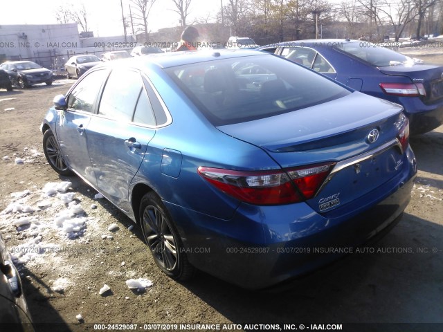 4T1BF1FKXGU546423 - 2016 TOYOTA CAMRY LE/XLE/SE/XSE BLUE photo 3