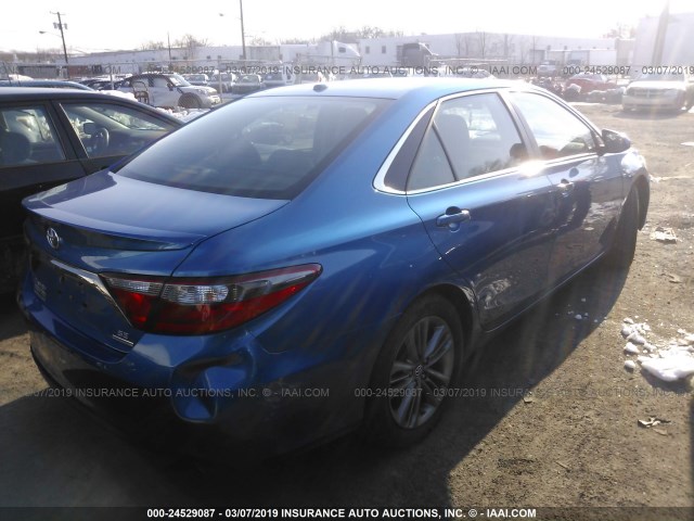 4T1BF1FKXGU546423 - 2016 TOYOTA CAMRY LE/XLE/SE/XSE BLUE photo 4