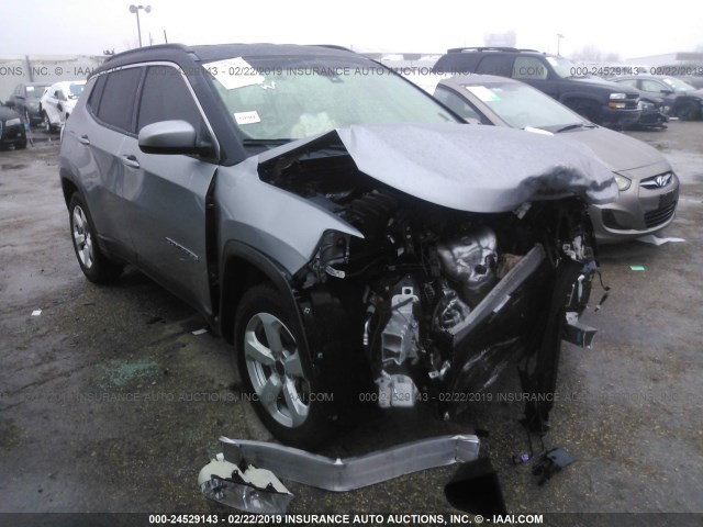 3C4NJCBBXJT122243 - 2018 JEEP COMPASS LATITUDE SILVER photo 1