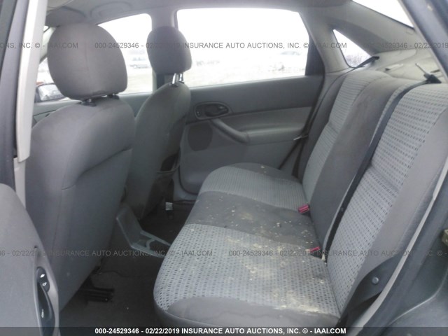 1FAFP34N45W232267 - 2005 FORD FOCUS ZX4 GRAY photo 8