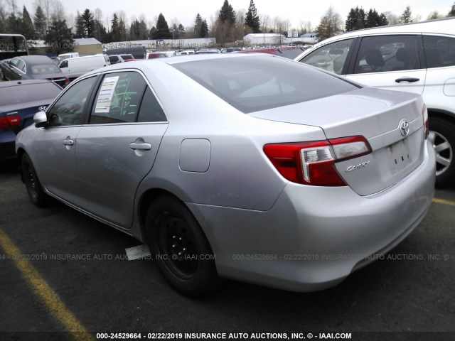 4T1BF1FK0CU042425 - 2012 TOYOTA CAMRY SE/LE/XLE SILVER photo 3