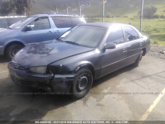 4T1BG22K4YU956239 - 2000 TOYOTA CAMRY CE/LE/XLE GRAY photo 2