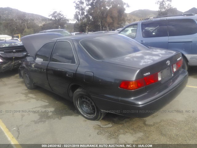 4T1BG22K4YU956239 - 2000 TOYOTA CAMRY CE/LE/XLE GRAY photo 3