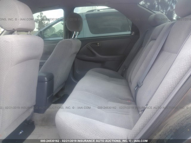 4T1BG22K4YU956239 - 2000 TOYOTA CAMRY CE/LE/XLE GRAY photo 8