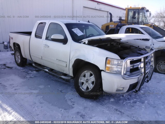 1GCSKTE36AZ126500 - 2010 CHEVROLET SILVERADO K1500 LTZ WHITE photo 1