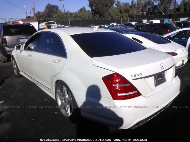 WDDNG7BB7BA363276 - 2011 MERCEDES-BENZ S 550 WHITE photo 3