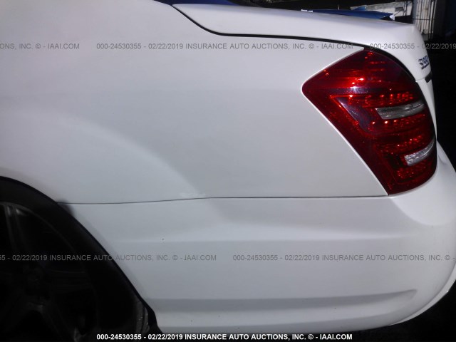 WDDNG7BB7BA363276 - 2011 MERCEDES-BENZ S 550 WHITE photo 6