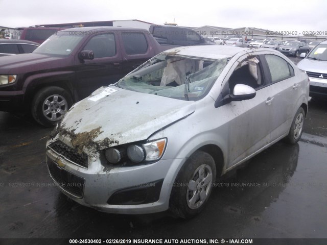 1G1JA5SH1G4128535 - 2016 CHEVROLET SONIC LS SILVER photo 2