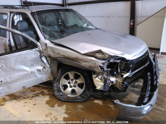 4F2YU081X2KM15046 - 2002 MAZDA TRIBUTE LX/ES 银色 照片 6