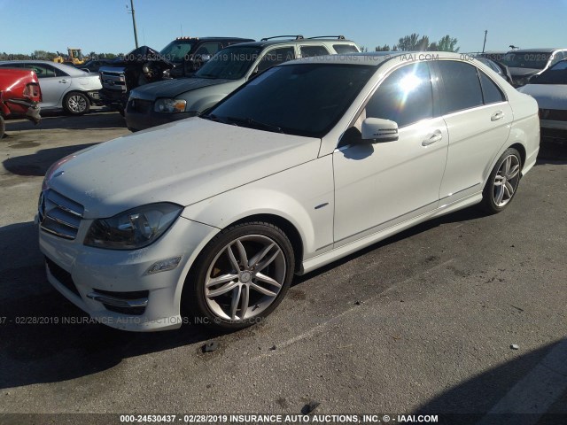 WDDGF4HB8CR234709 - 2012 MERCEDES-BENZ C 250 WHITE photo 2