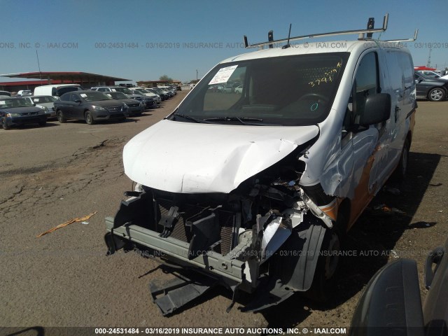 3N6CM0KN3FK700779 - 2015 NISSAN NV200 2.5S/2.5SV WHITE photo 2