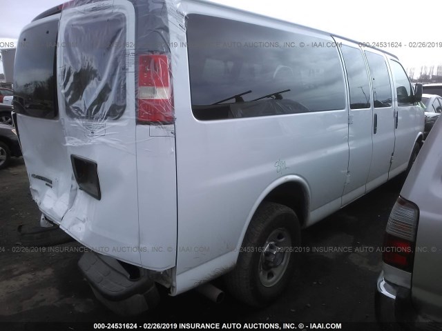 1GAZG1FG8E1190461 - 2014 CHEVROLET EXPRESS G3500 LT WHITE photo 4