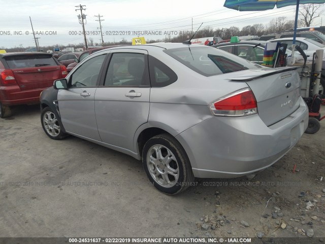 1FAHP35N98W146397 - 2008 FORD FOCUS SE/SEL/SES SILVER photo 3