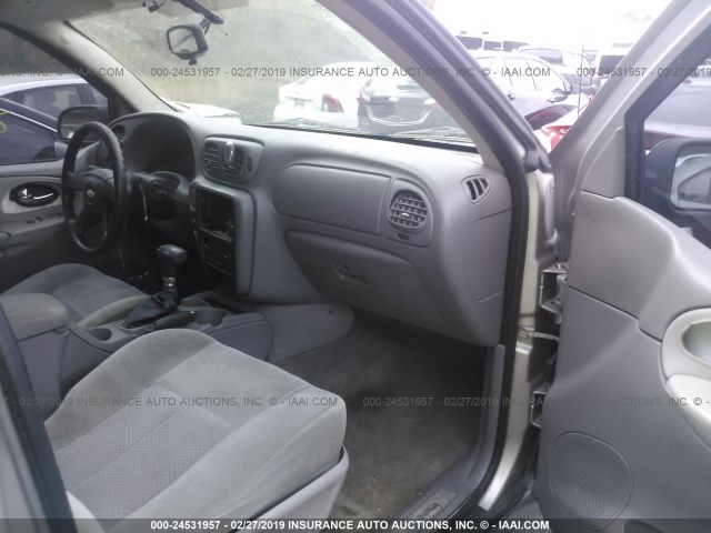 1GNDS13S472259000 - 2007 CHEVROLET TRAILBLAZER LS/LT SILVER photo 5