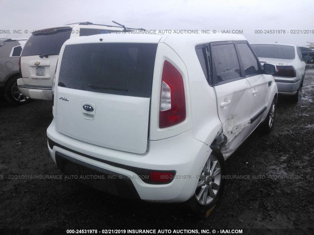 KNDJT2A64C7450353 - 2012 KIA SOUL +/!/SPORT Белый фото 4