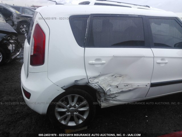 KNDJT2A64C7450353 - 2012 KIA SOUL +/!/SPORT Белый фото 6