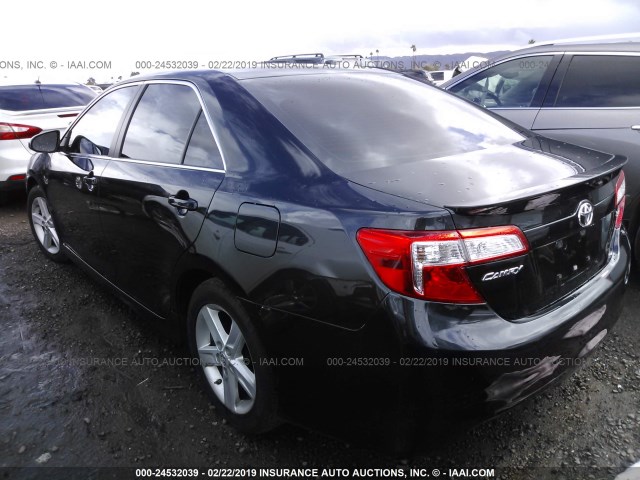 4T1BF1FK4DU219818 - 2013 TOYOTA CAMRY L/SE/LE/XLE 绿色 照片 3