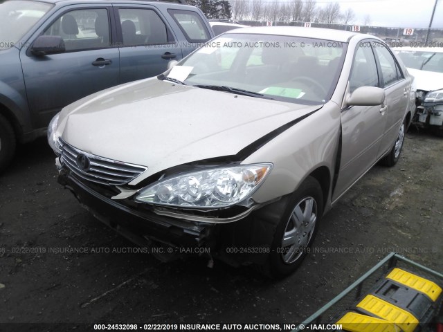 4T1BE30K35U638929 - 2005 TOYOTA CAMRY LE/XLE/SE GOLD photo 2