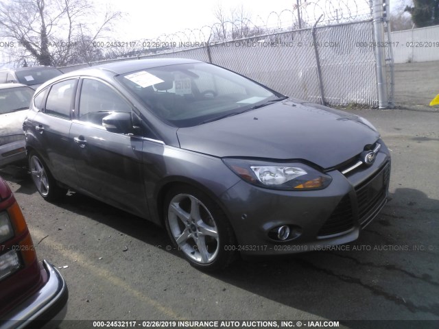 1FAHP3N2XCL175388 - 2012 FORD FOCUS TITANIUM GRAY photo 1