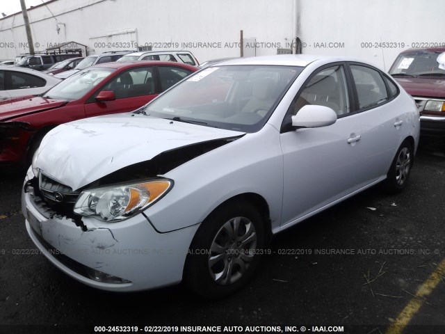 KMHDU46D49U800521 - 2009 HYUNDAI ELANTRA GLS/SE WHITE photo 2