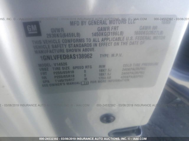 1GNLVFED8AS138962 - 2010 CHEVROLET TRAVERSE LT GRAY photo 9