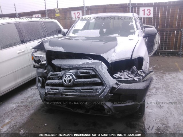 5TFAX5GN3GX069457 - 2016 TOYOTA Tacoma DOUBLE CAB/SR/SR5 BLACK photo 6