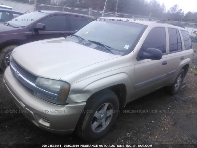 1GNDT13S652295247 - 2005 CHEVROLET TRAILBLAZER LS/LT Unknown photo 2