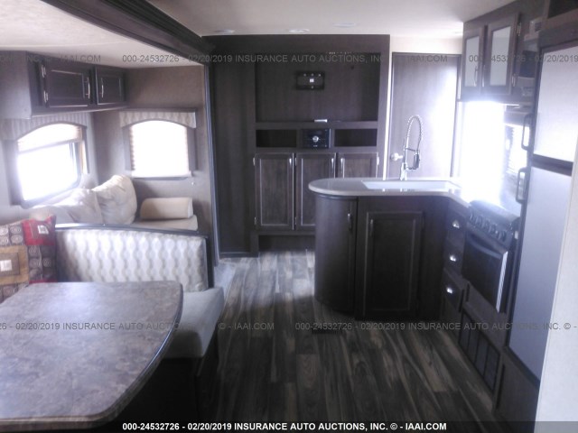 4X4TSJJ20JC017727 - 2018 FOREST RIVER OTHER  WHITE photo 5