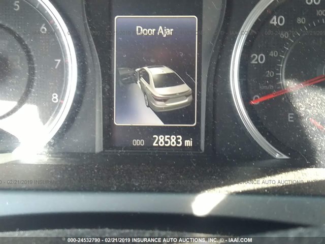 4T1BF1FK0HU706097 - 2017 TOYOTA CAMRY LE/XLE/SE/XSE მუქი ლურჯი ფოტო 7