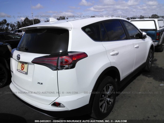 JTMWFREV6JJ725373 - 2018 TOYOTA RAV4 ADVENTURE/XLE 白色 照片 4